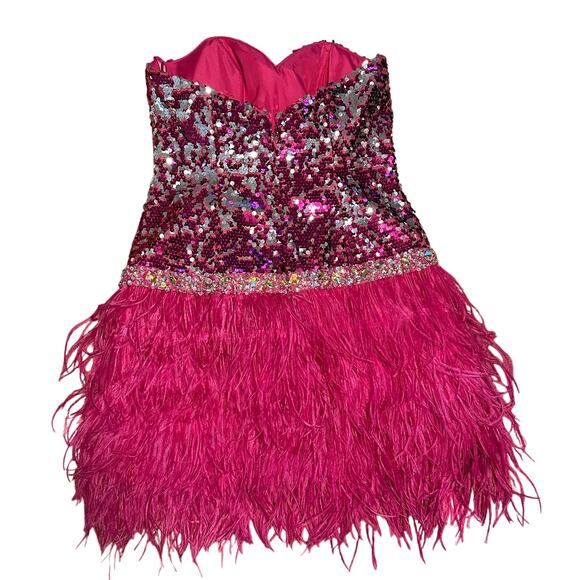 Night Moves Strapless Pink Sequin & Feather Mini Dress – Size 8 – NWT - Picture 2 of 3